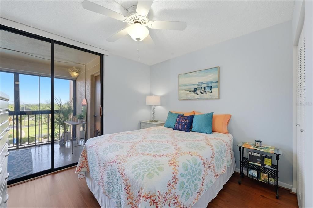 For Sale: $207,900 (3 beds, 2 baths, 1097 Square Feet)