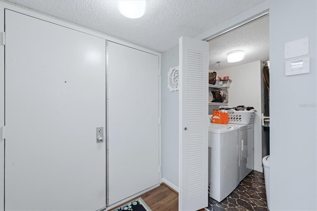 For Sale: $207,900 (3 beds, 2 baths, 1097 Square Feet)