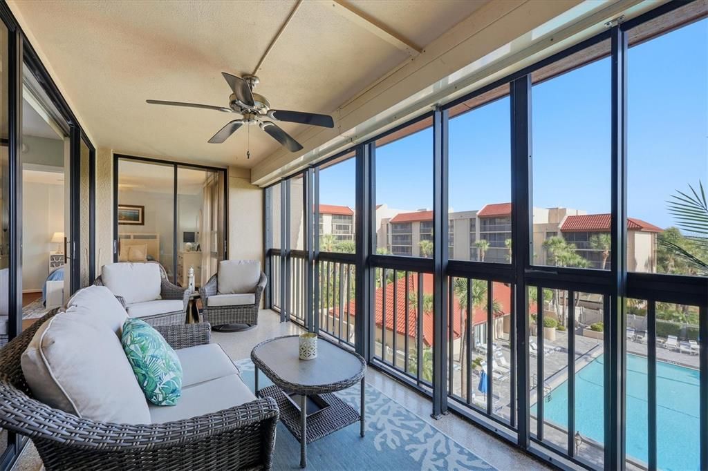 For Sale: $207,900 (3 beds, 2 baths, 1097 Square Feet)