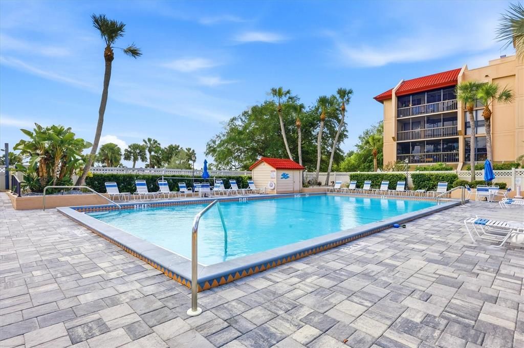 For Sale: $207,900 (3 beds, 2 baths, 1097 Square Feet)