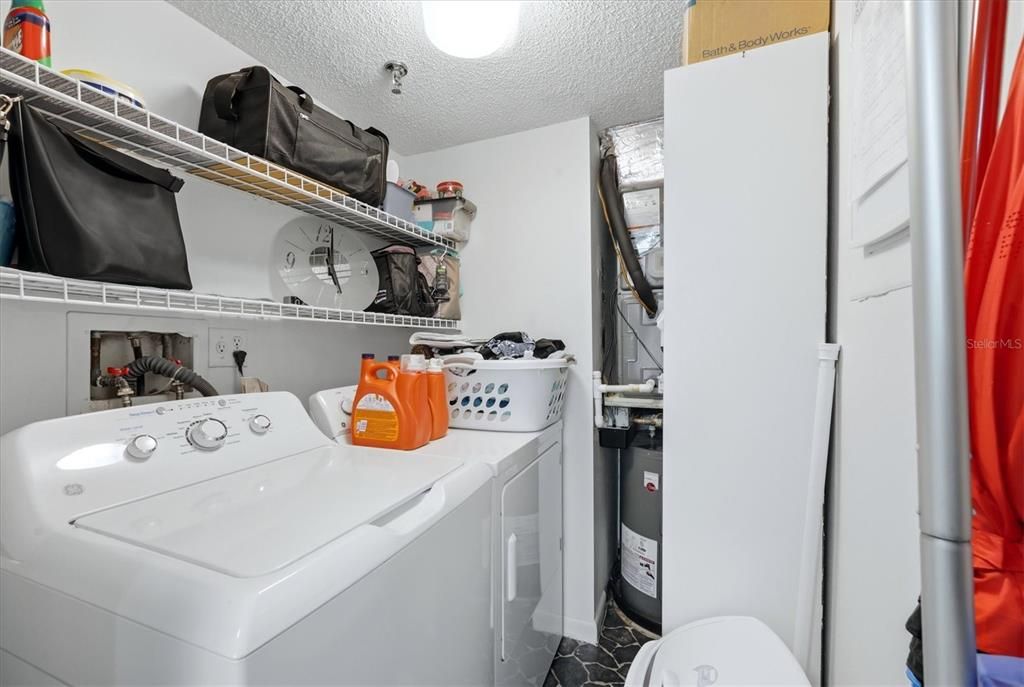 For Sale: $207,900 (3 beds, 2 baths, 1097 Square Feet)