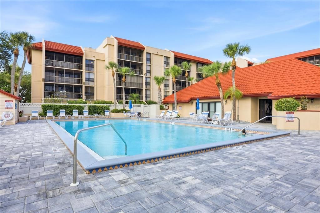 For Sale: $207,900 (3 beds, 2 baths, 1097 Square Feet)