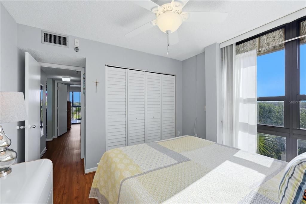 For Sale: $207,900 (3 beds, 2 baths, 1097 Square Feet)