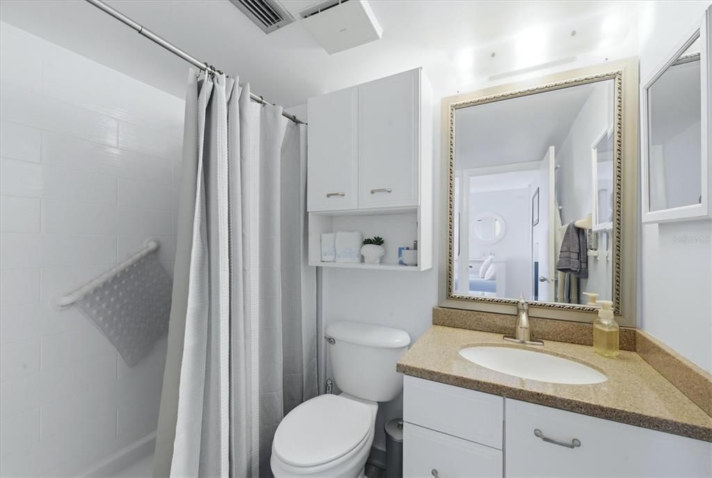 For Sale: $207,900 (3 beds, 2 baths, 1097 Square Feet)