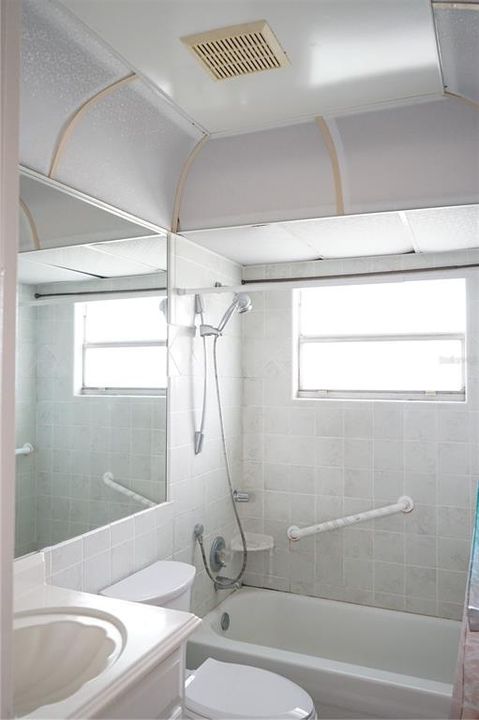 En Venta: $89,900 (2 camas, 2 baños, 960 Pies cuadrados)