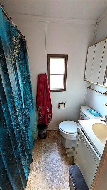 For Sale: $78,000 (1 beds, 1 baths, 624 Square Feet)