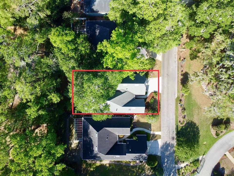 Под контрактом: $399,900 (3 спален, 2 ванн, 2052 Квадратных фут)