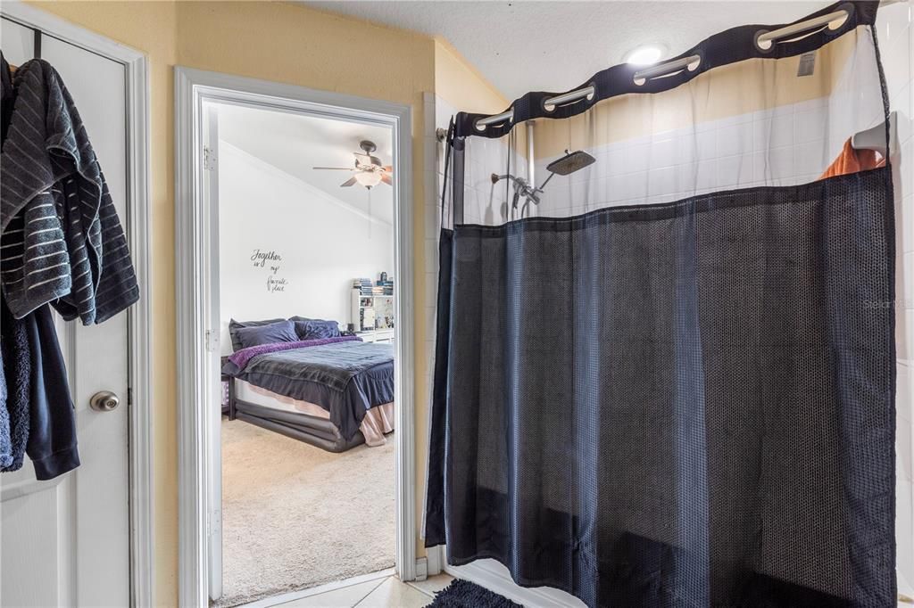 En Venta: $249,900 (3 camas, 2 baños, 1588 Pies cuadrados)