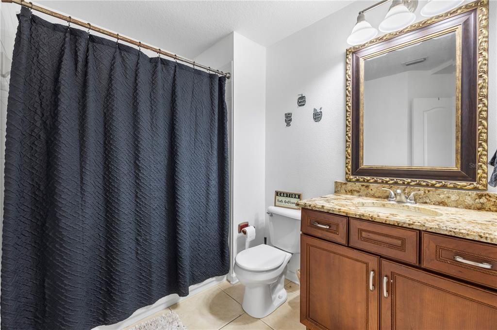 En Venta: $249,900 (3 camas, 2 baños, 1588 Pies cuadrados)