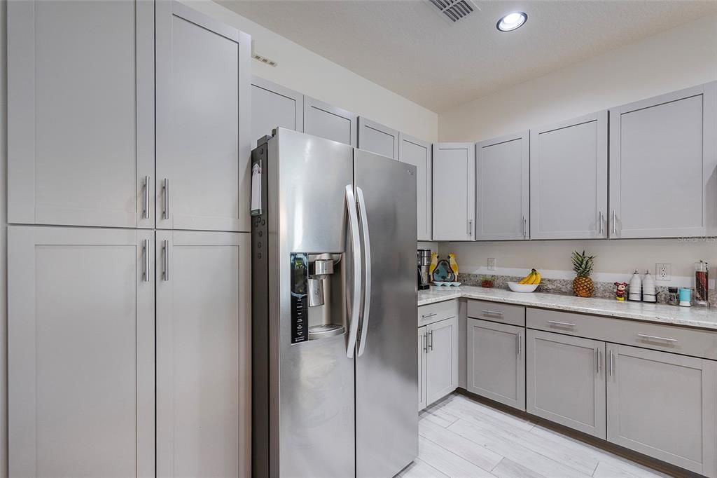 For Sale: $629,000 (2 beds, 2 baths, 2067 Square Feet)