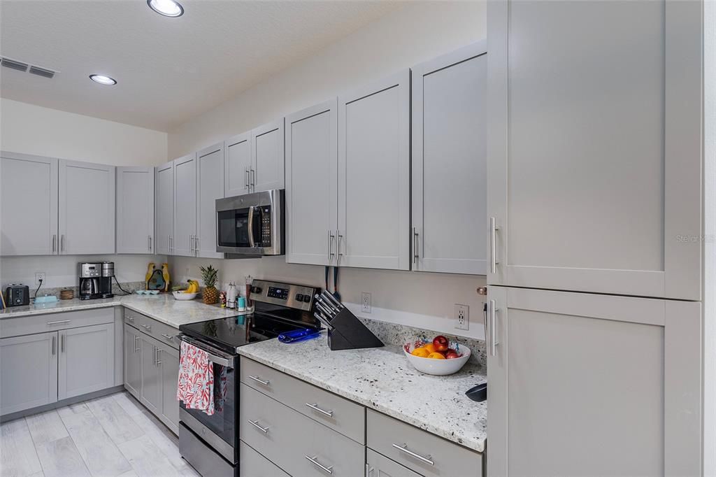 For Sale: $629,000 (2 beds, 2 baths, 2067 Square Feet)