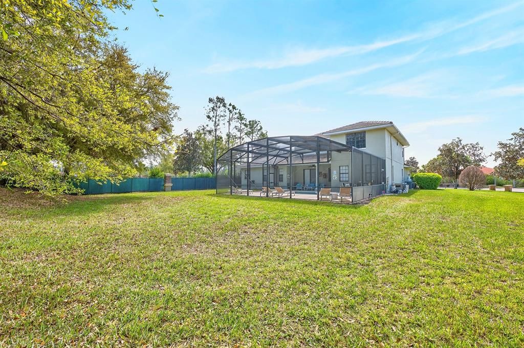 Active With Contract: $550,000 (5 beds, 4 baths, 3395 Square Feet)