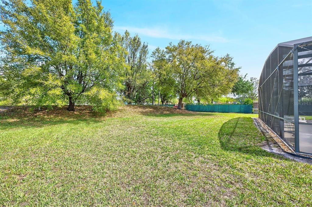 Active With Contract: $550,000 (5 beds, 4 baths, 3395 Square Feet)