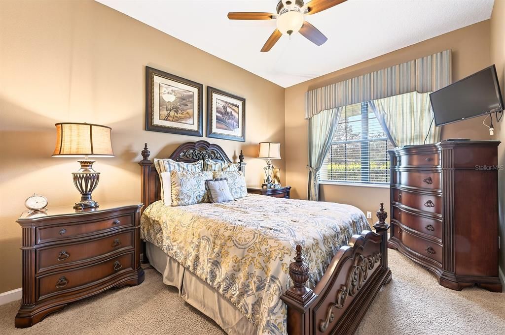 Active With Contract: $550,000 (5 beds, 4 baths, 3395 Square Feet)