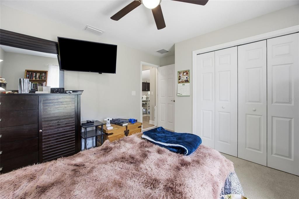 Active With Contract: $285,000 (3 beds, 2 baths, 1569 Square Feet)