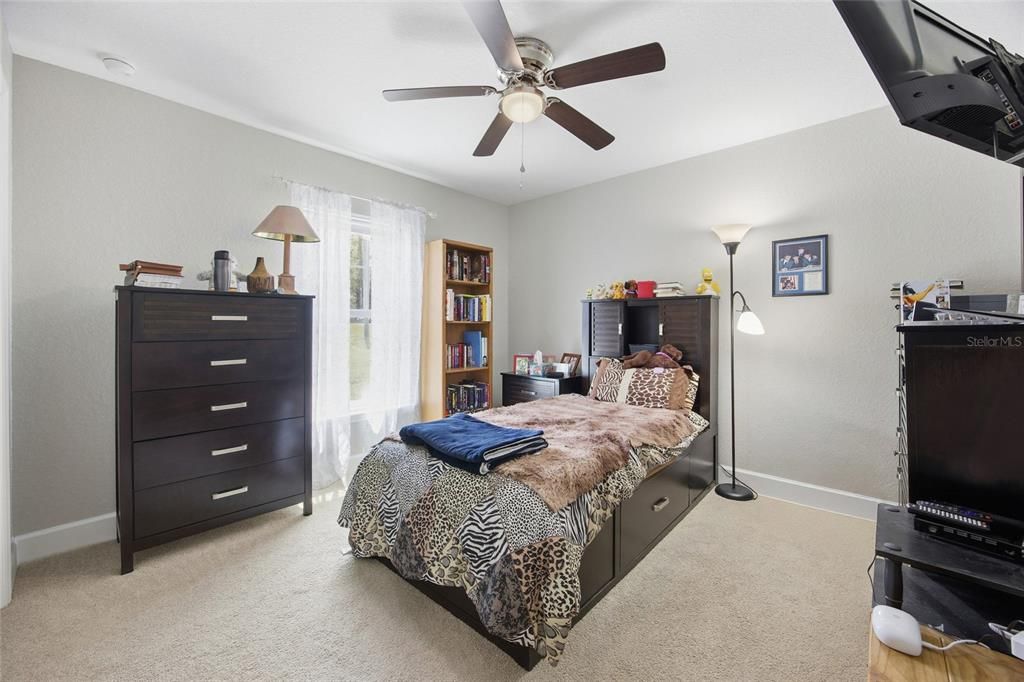 Active With Contract: $285,000 (3 beds, 2 baths, 1569 Square Feet)