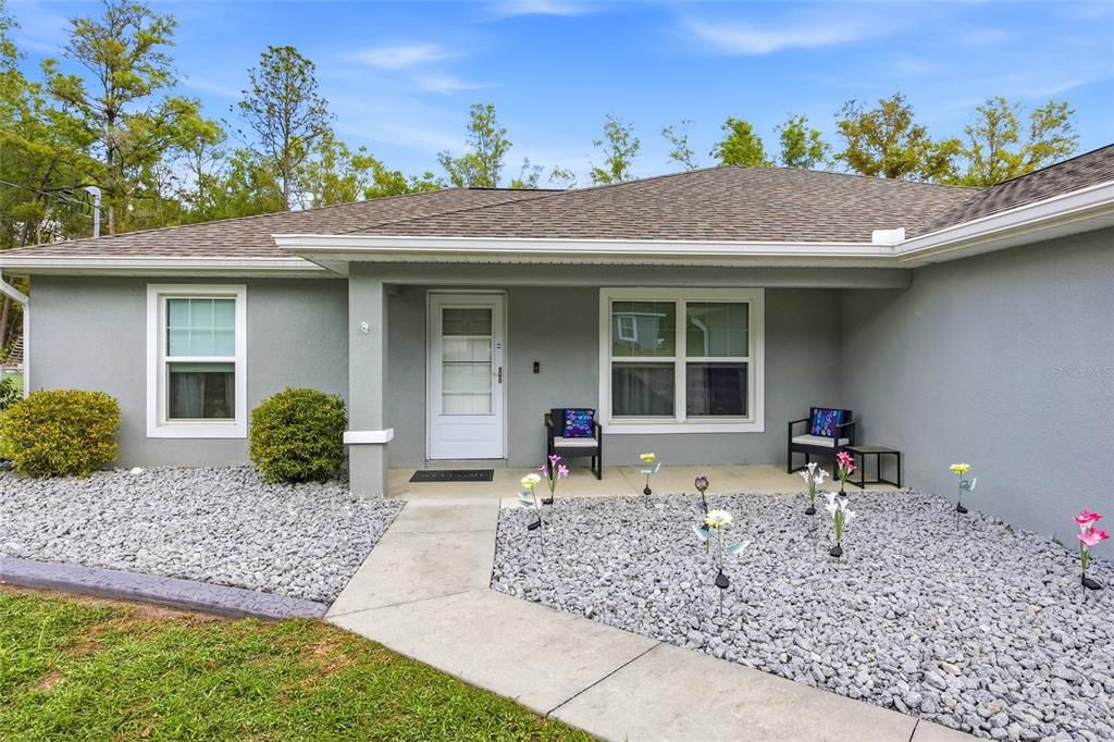 Active With Contract: $285,000 (3 beds, 2 baths, 1569 Square Feet)