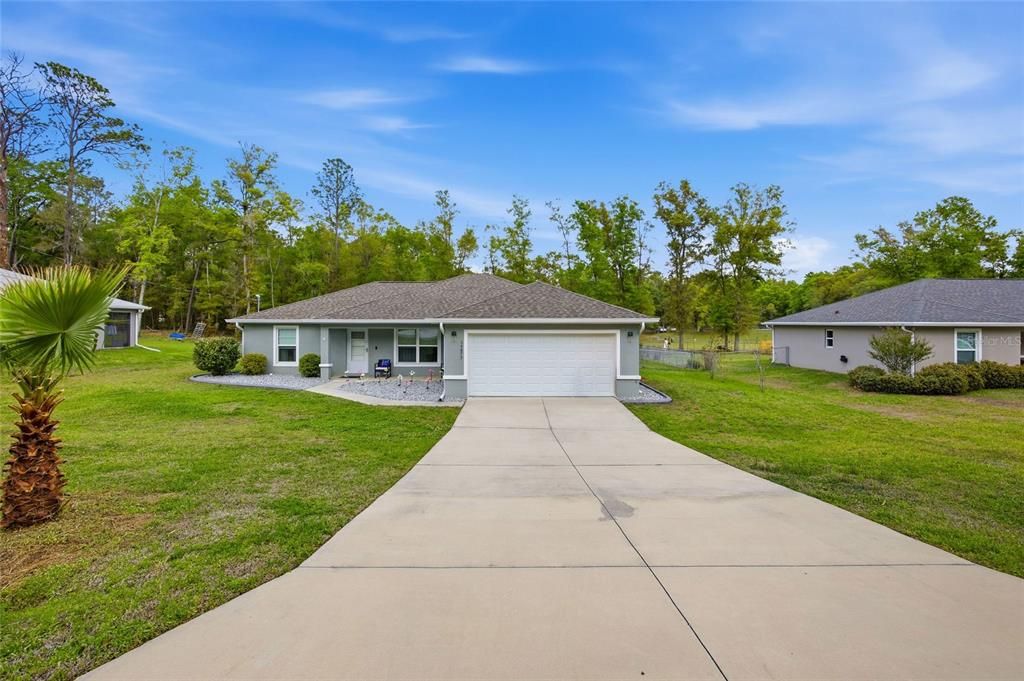 Active With Contract: $285,000 (3 beds, 2 baths, 1569 Square Feet)