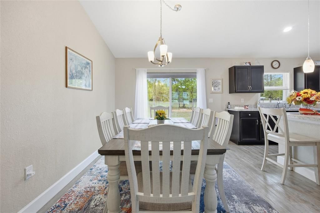 Active With Contract: $285,000 (3 beds, 2 baths, 1569 Square Feet)