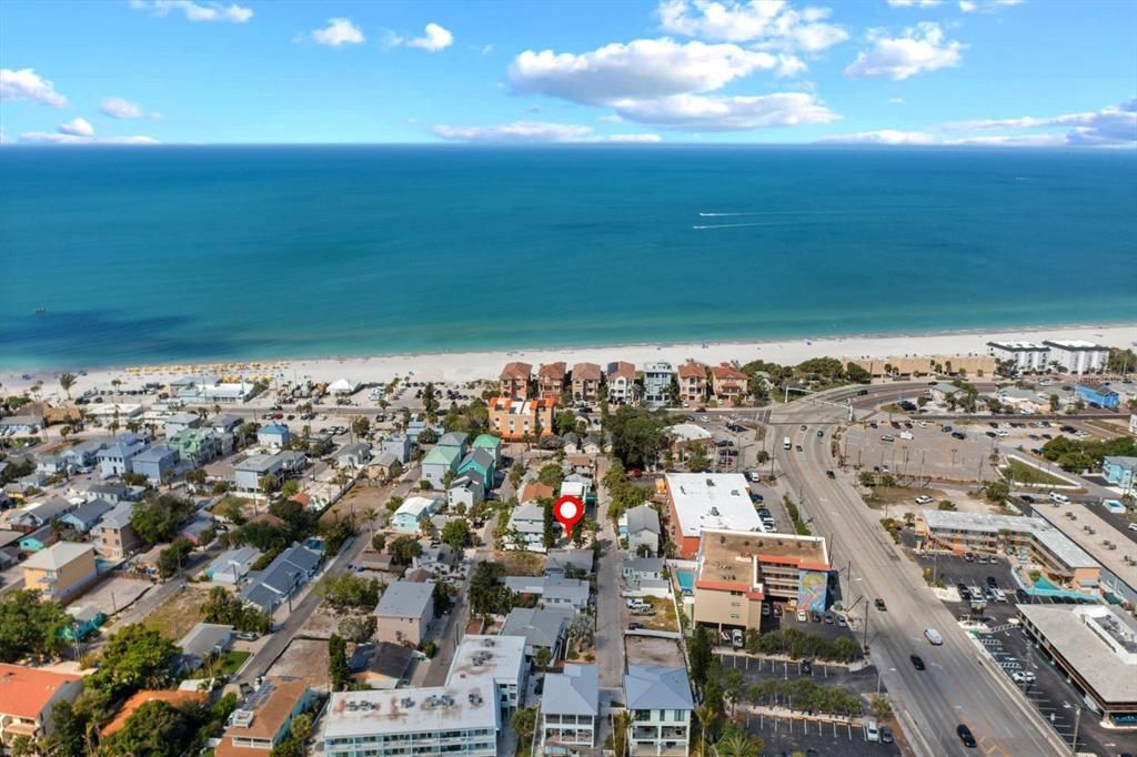 待售: $399,900 (0.06 acres)