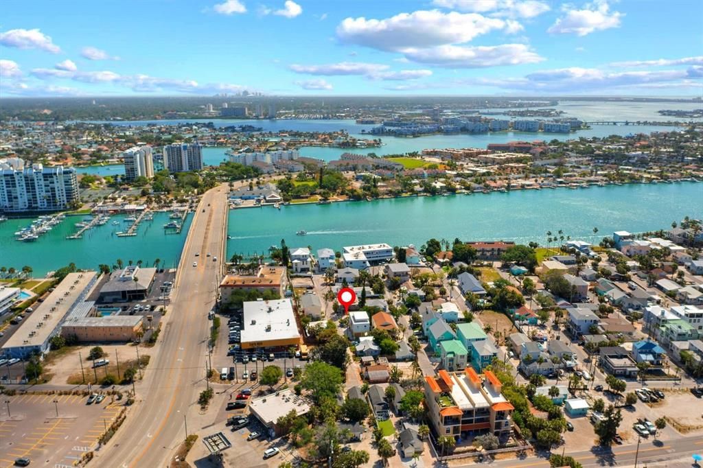 待售: $399,900 (0.06 acres)