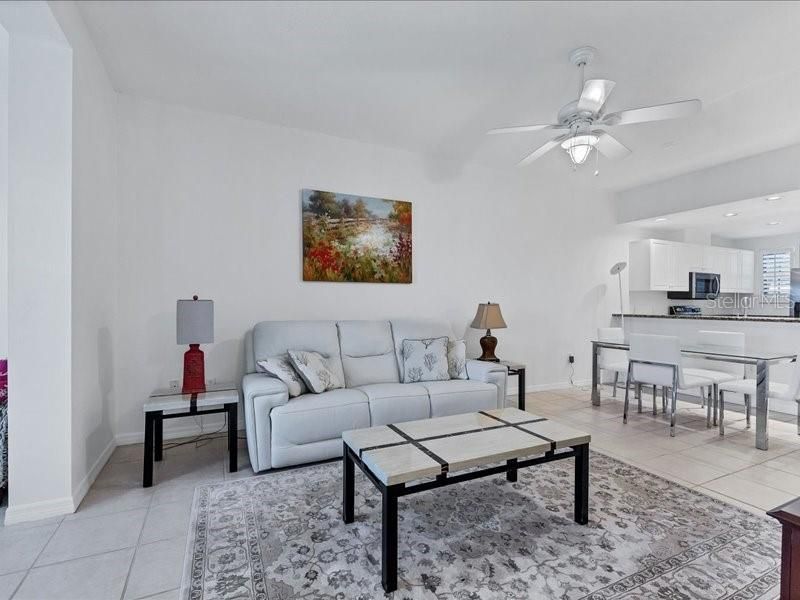 En Renta: $4,200 (2 camas, 2 baños, 1215 Pies cuadrados)