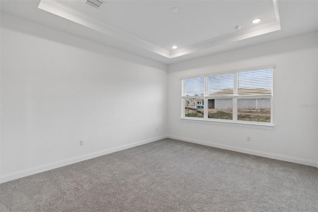 Activo con contrato: $764,990 (4 camas, 3 baños, 2552 Pies cuadrados)