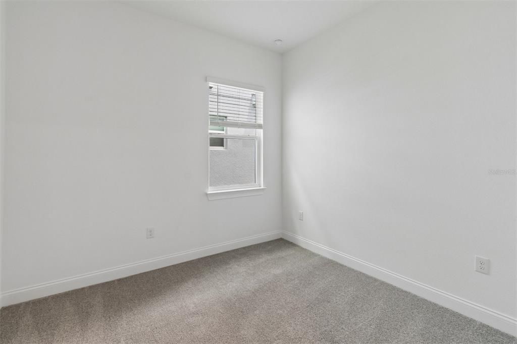 Activo con contrato: $764,990 (4 camas, 3 baños, 2552 Pies cuadrados)