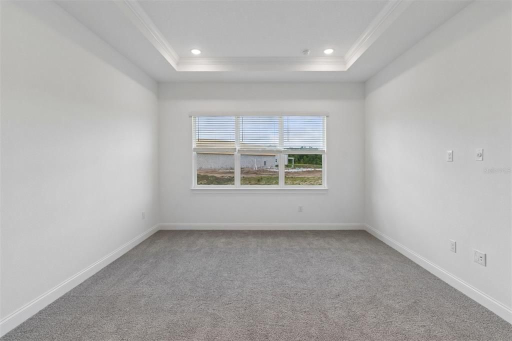 Activo con contrato: $764,990 (4 camas, 3 baños, 2552 Pies cuadrados)