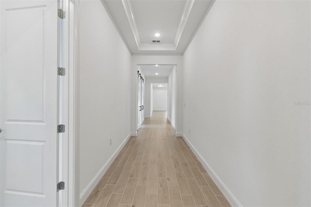 Activo con contrato: $764,990 (4 camas, 3 baños, 2552 Pies cuadrados)