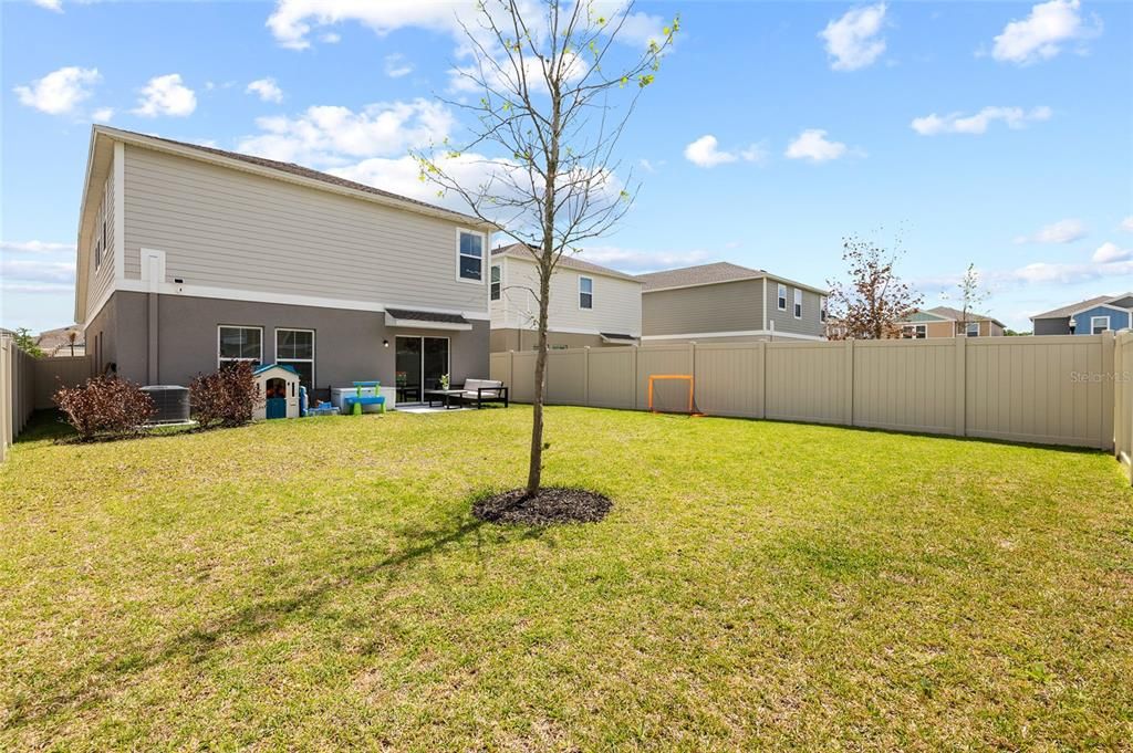 Activo con contrato: $430,000 (5 camas, 3 baños, 2551 Pies cuadrados)