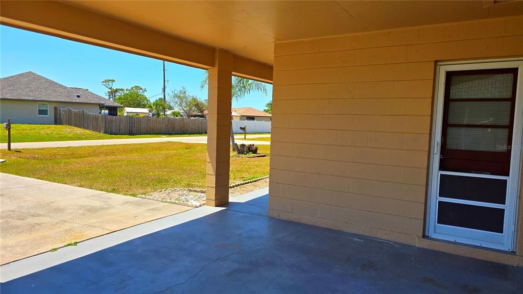 出租: $1,495 (2 贝兹, 1 浴室, 875 平方英尺)