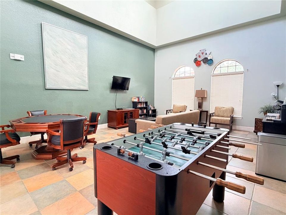 На продажу: $145,000 (2 спален, 2 ванн, 1039 Квадратных фут)