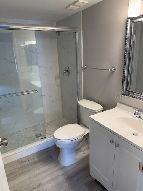 Activo con contrato: $159,900 (2 camas, 2 baños, 1060 Pies cuadrados)
