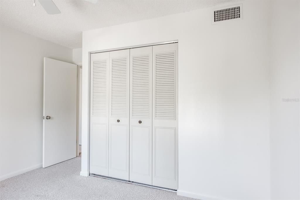 Activo con contrato: $159,900 (2 camas, 2 baños, 1060 Pies cuadrados)