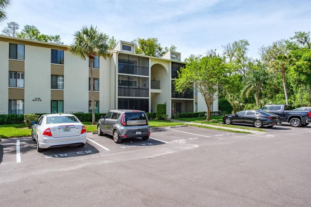 Activo con contrato: $159,900 (2 camas, 2 baños, 1060 Pies cuadrados)
