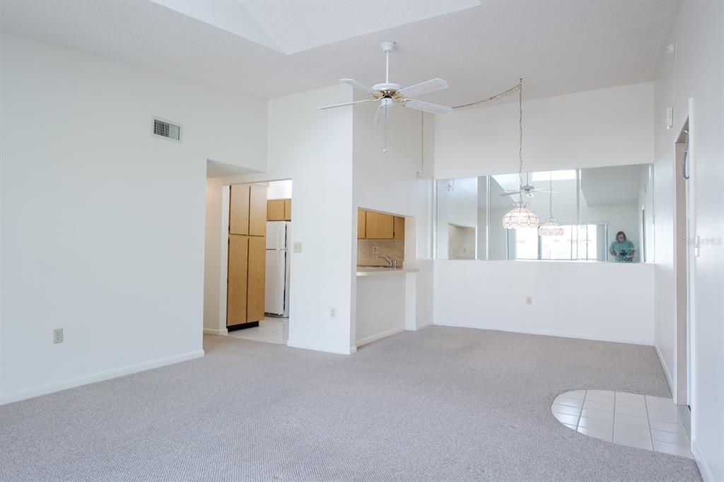 Activo con contrato: $159,900 (2 camas, 2 baños, 1060 Pies cuadrados)