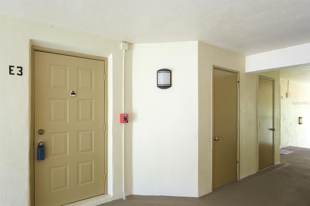 Activo con contrato: $159,900 (2 camas, 2 baños, 1060 Pies cuadrados)