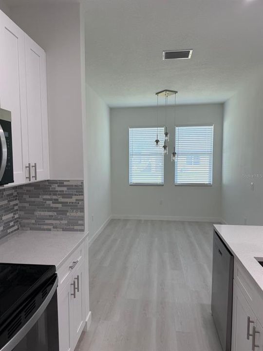 For Rent: $2,250 (4 beds, 3 baths, 1815 Square Feet)