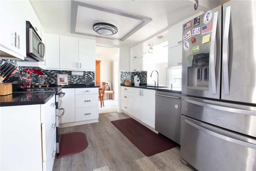 На продажу: $335,000 (2 спален, 2 ванн, 1653 Квадратных фут)