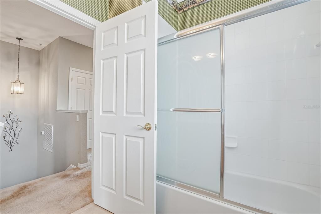 For Sale: $329,900 (4 beds, 3 baths, 2604 Square Feet)