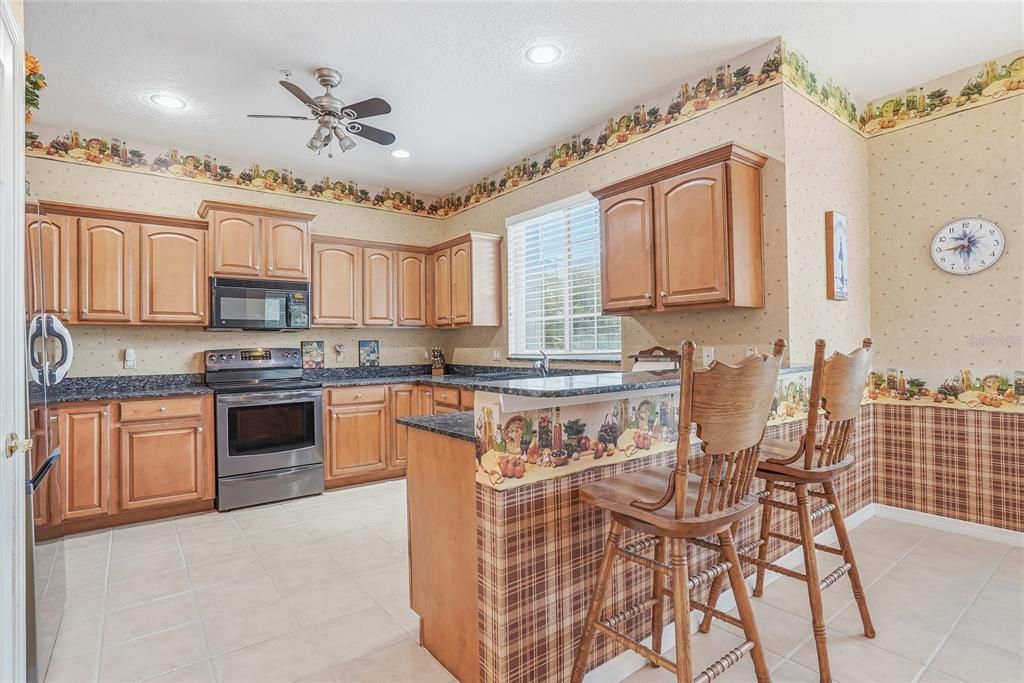 For Sale: $329,900 (4 beds, 3 baths, 2604 Square Feet)