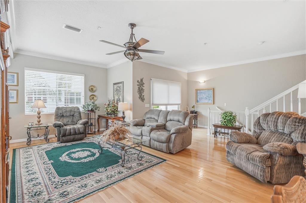 For Sale: $329,900 (4 beds, 3 baths, 2604 Square Feet)