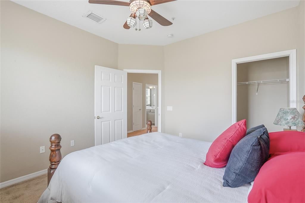 For Sale: $329,900 (4 beds, 3 baths, 2604 Square Feet)
