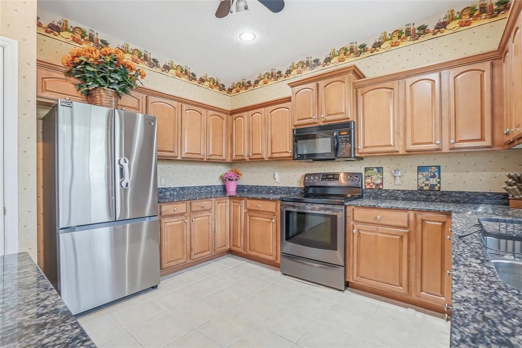 For Sale: $329,900 (4 beds, 3 baths, 2604 Square Feet)