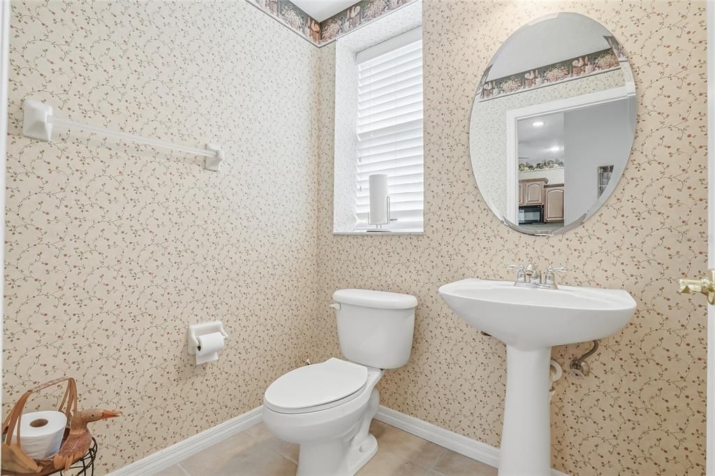 For Sale: $329,900 (4 beds, 3 baths, 2604 Square Feet)