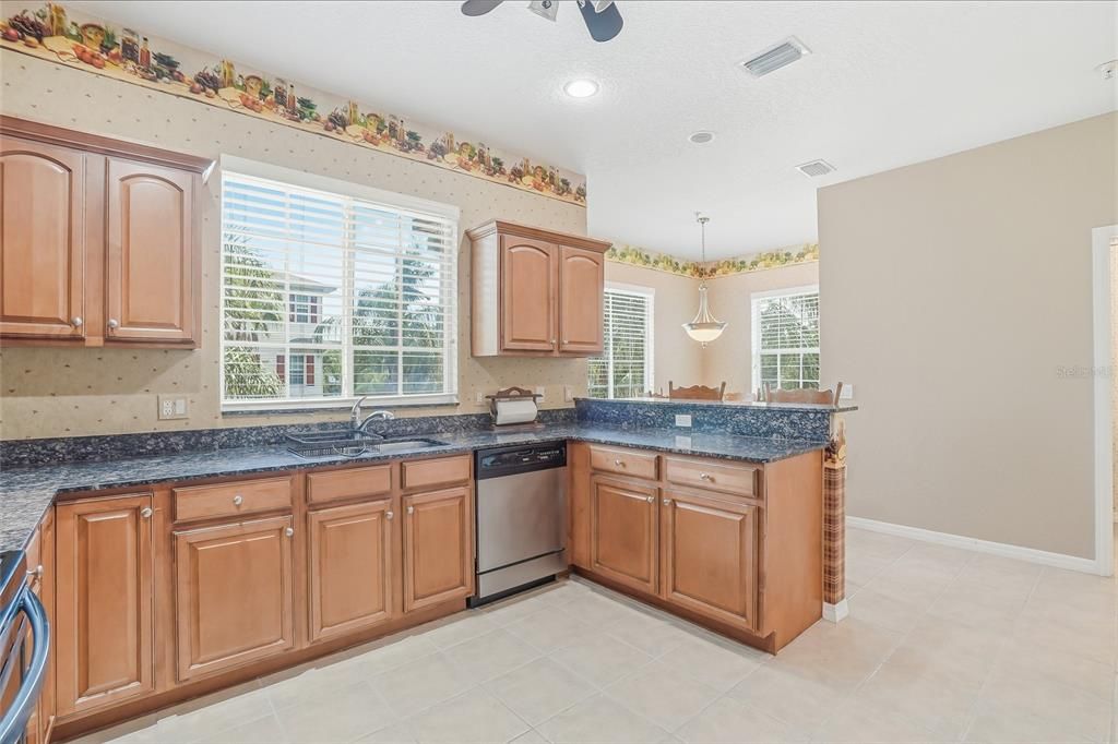 For Sale: $329,900 (4 beds, 3 baths, 2604 Square Feet)