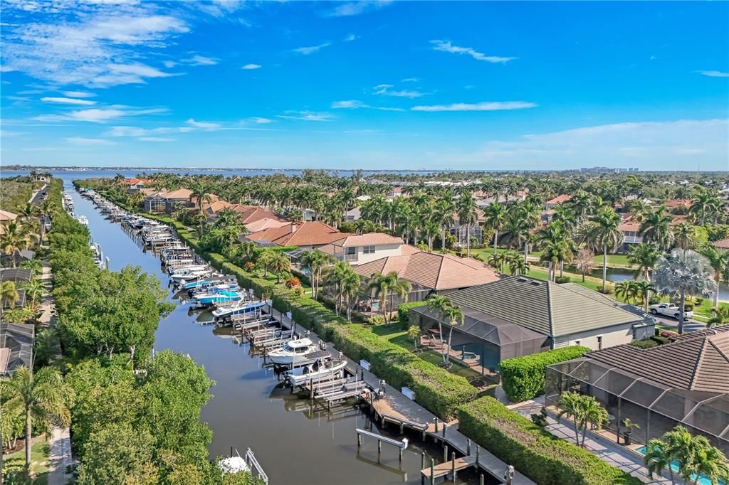 En Venta: $1,290,000 (3 camas, 3 baños, 2587 Pies cuadrados)