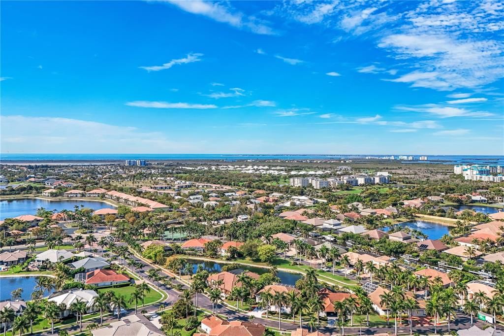 En Venta: $1,290,000 (3 camas, 3 baños, 2587 Pies cuadrados)