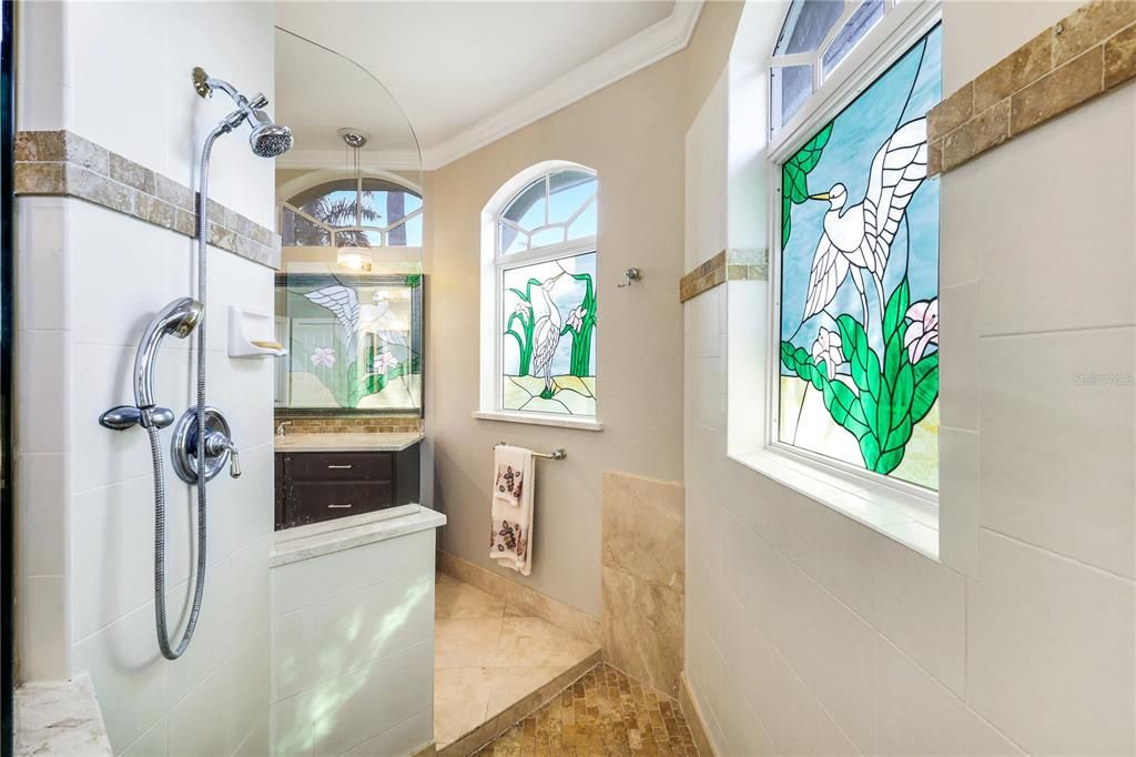 En Venta: $1,290,000 (3 camas, 3 baños, 2587 Pies cuadrados)